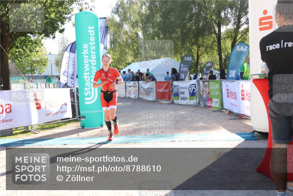 07.09.2025 - 19. Norderstedt Triathlon Zöllner http://msf.ph/oto/8788610 07.09.2025 16:10:29 Ziel 1404 meine-sportfotos.de