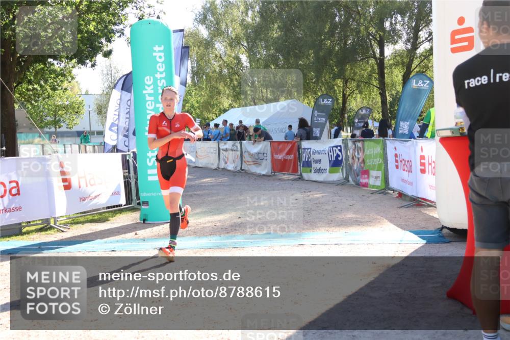 07.09.2025 - 19. Norderstedt Triathlon Zöllner http://msf.ph/oto/8788615 07.09.2025 16:10:29 Ziel 1404 meine-sportfotos.de