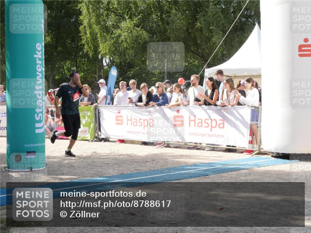 07.09.2025 - 19. Norderstedt Triathlon Zöllner http://msf.ph/oto/8788617 07.09.2025 13:50:30 Ziel 232 meine-sportfotos.de