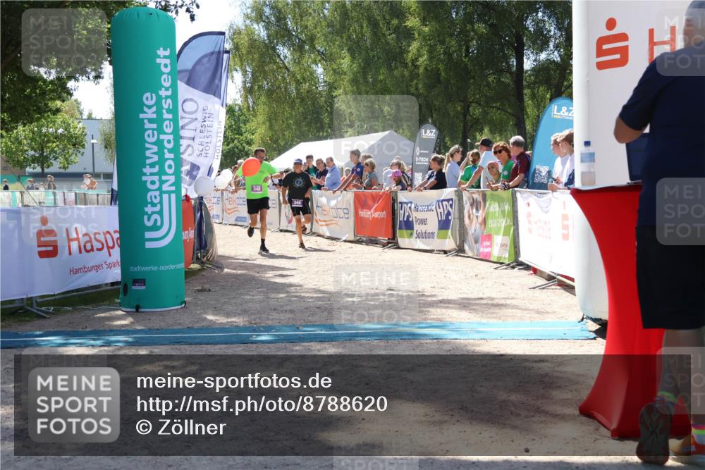 07.09.2025 - 19. Norderstedt Triathlon Zöllner http://msf.ph/oto/8788620 07.09.2025 13:45:06 Ziel 348 meine-sportfotos.de
