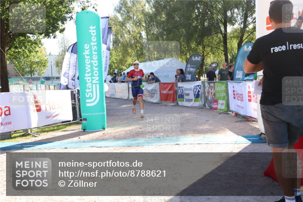 07.09.2025 - 19. Norderstedt Triathlon Zöllner http://msf.ph/oto/8788621 07.09.2025 16:10:44 Ziel 1496 meine-sportfotos.de