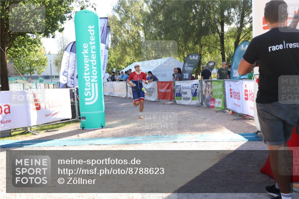 07.09.2025 - 19. Norderstedt Triathlon Zöllner http://msf.ph/oto/8788623 07.09.2025 16:10:44 Ziel 1496 meine-sportfotos.de