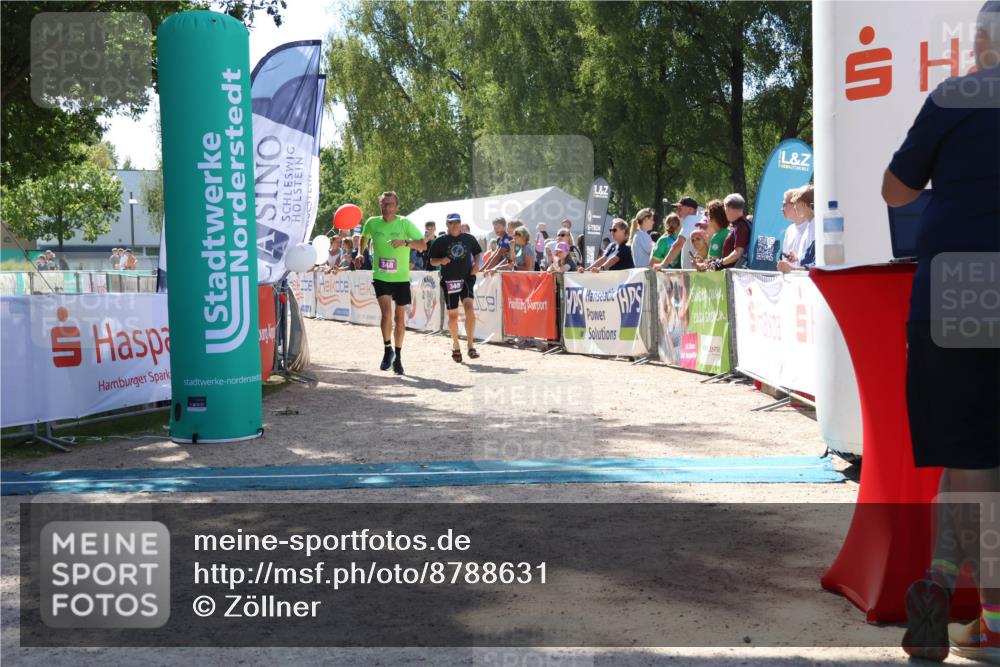 07.09.2025 - 19. Norderstedt Triathlon Zöllner http://msf.ph/oto/8788631 07.09.2025 13:45:06 Ziel 348 meine-sportfotos.de