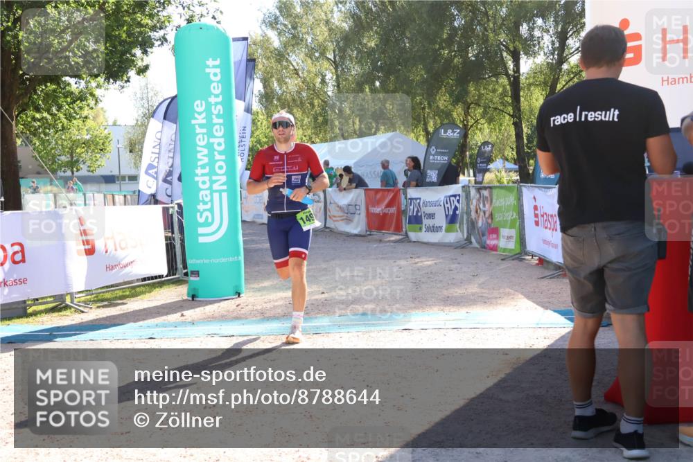 07.09.2025 - 19. Norderstedt Triathlon Zöllner http://msf.ph/oto/8788644 07.09.2025 16:10:45 Ziel 1496 meine-sportfotos.de