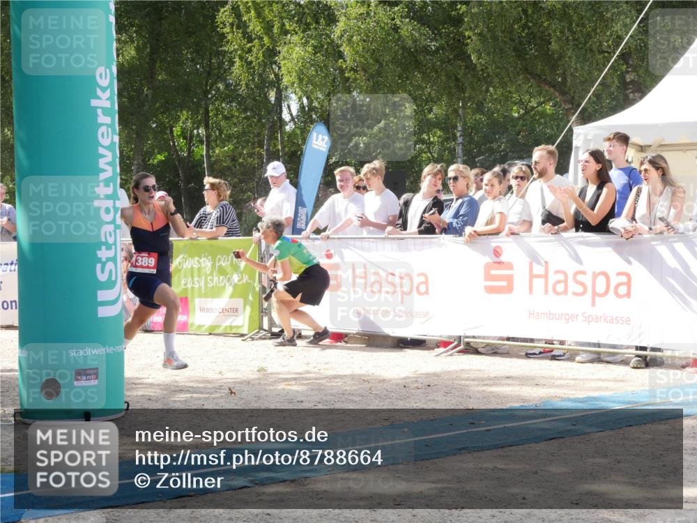 07.09.2025 - 19. Norderstedt Triathlon Zöllner http://msf.ph/oto/8788664 07.09.2025 13:51:08 Ziel 235, 1389 meine-sportfotos.de