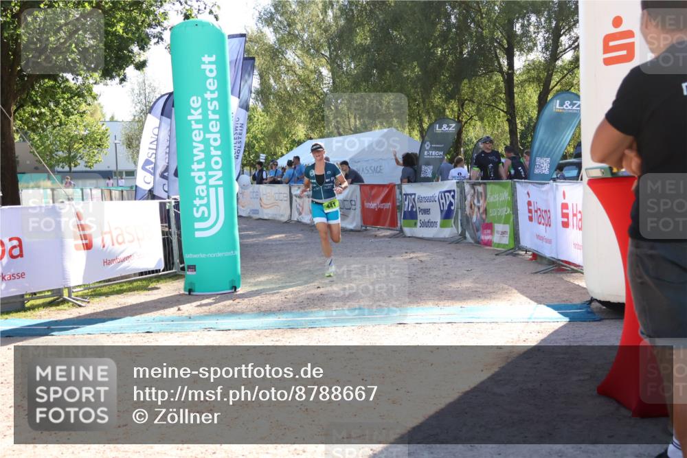 07.09.2025 - 19. Norderstedt Triathlon Zöllner http://msf.ph/oto/8788667 07.09.2025 16:10:55 Ziel 441 meine-sportfotos.de
