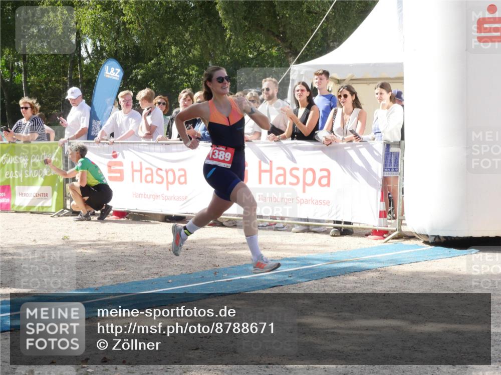 07.09.2025 - 19. Norderstedt Triathlon Zöllner http://msf.ph/oto/8788671 07.09.2025 13:51:09 Ziel 1389 meine-sportfotos.de