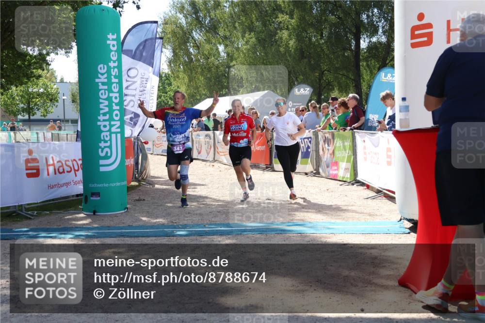 07.09.2025 - 19. Norderstedt Triathlon Zöllner http://msf.ph/oto/8788674 07.09.2025 13:45:39 Ziel 343 meine-sportfotos.de