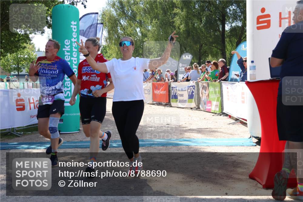 07.09.2025 - 19. Norderstedt Triathlon Zöllner http://msf.ph/oto/8788690 07.09.2025 13:45:41 Ziel 343 meine-sportfotos.de