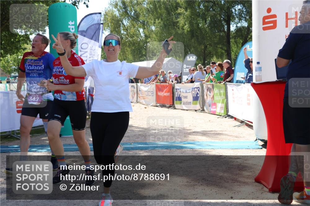 07.09.2025 - 19. Norderstedt Triathlon Zöllner http://msf.ph/oto/8788691 07.09.2025 13:45:41 Ziel 343 meine-sportfotos.de