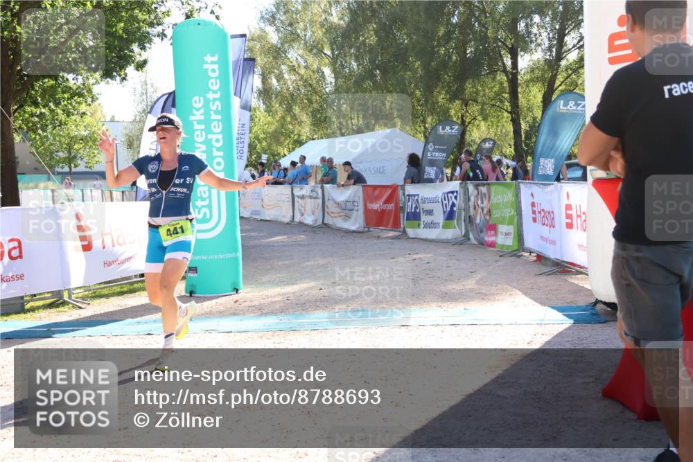 07.09.2025 - 19. Norderstedt Triathlon Zöllner http://msf.ph/oto/8788693 07.09.2025 16:10:57 Ziel 441 meine-sportfotos.de