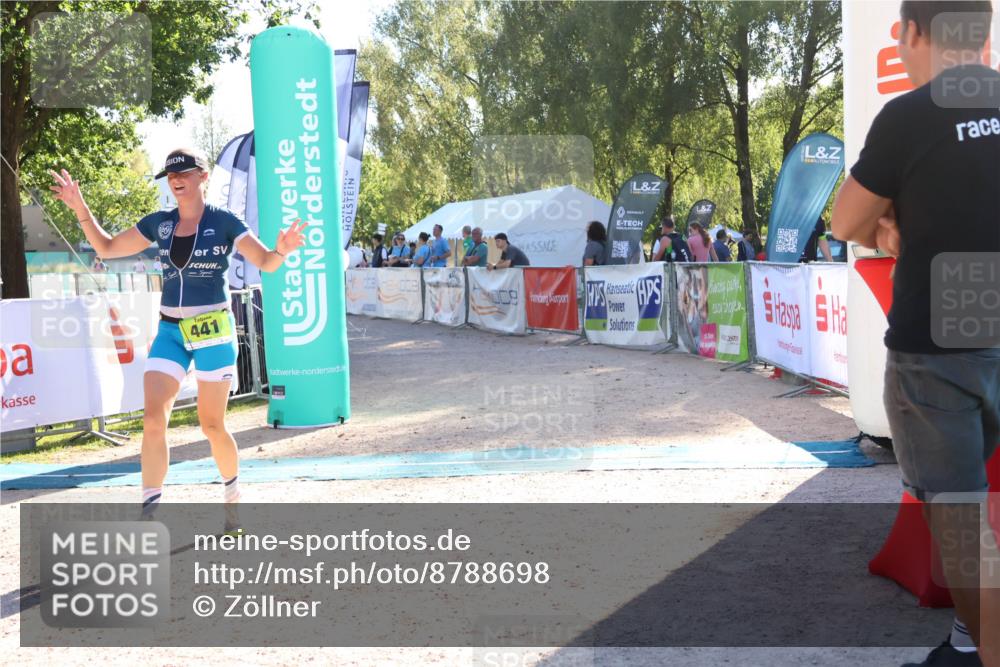 07.09.2025 - 19. Norderstedt Triathlon Zöllner http://msf.ph/oto/8788698 07.09.2025 16:10:57 Ziel 441 meine-sportfotos.de