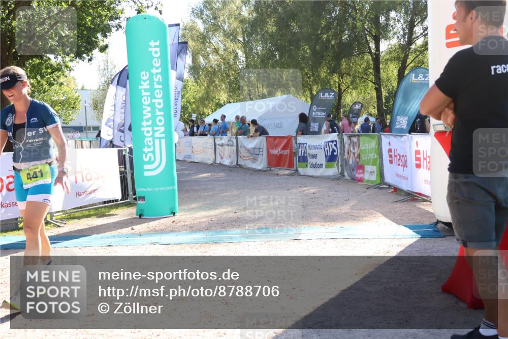 07.09.2025 - 19. Norderstedt Triathlon Zöllner http://msf.ph/oto/8788706 07.09.2025 16:10:58 Ziel 441 meine-sportfotos.de