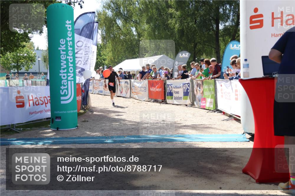 07.09.2025 - 19. Norderstedt Triathlon Zöllner http://msf.ph/oto/8788717 07.09.2025 13:45:57 Ziel 723 meine-sportfotos.de
