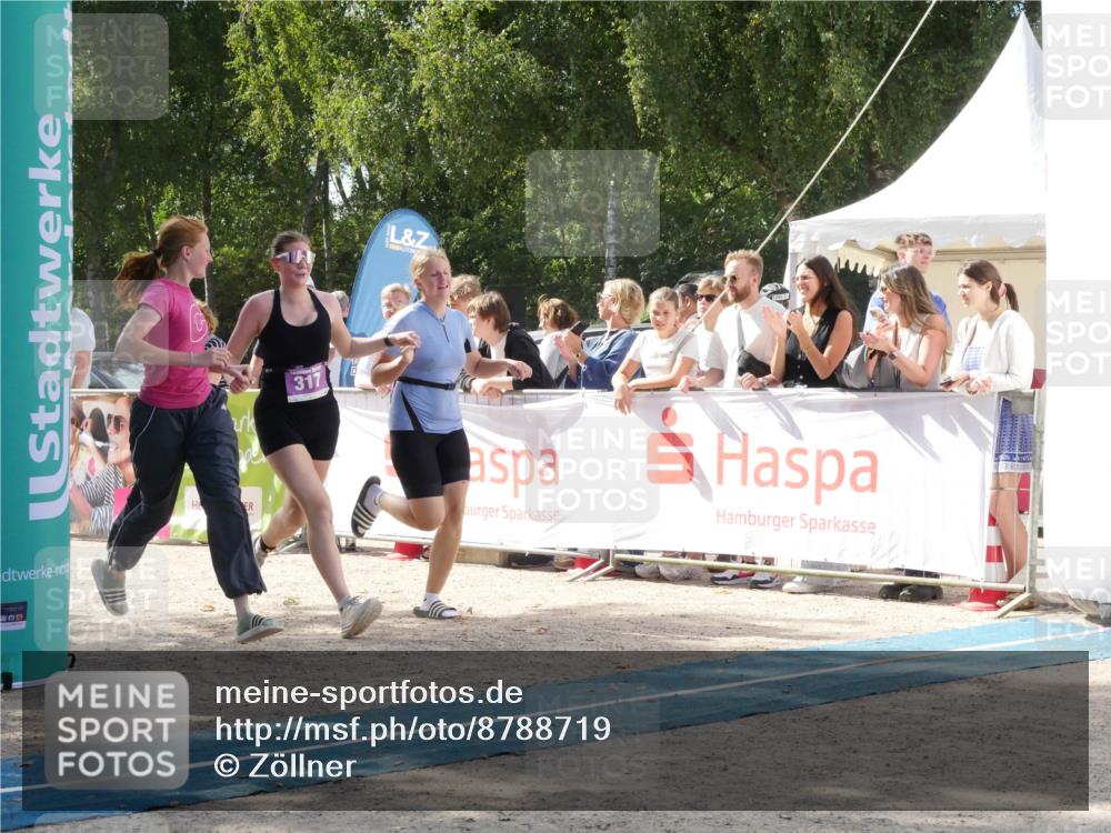 07.09.2025 - 19. Norderstedt Triathlon Zöllner http://msf.ph/oto/8788719 07.09.2025 13:51:38 Ziel 197, 317 meine-sportfotos.de