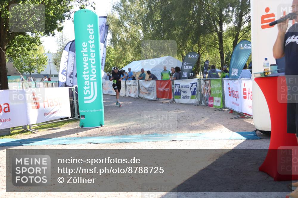 07.09.2025 - 19. Norderstedt Triathlon Zöllner http://msf.ph/oto/8788725 07.09.2025 16:11:12 Ziel 472 meine-sportfotos.de