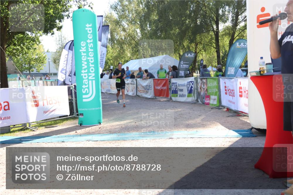 07.09.2025 - 19. Norderstedt Triathlon Zöllner http://msf.ph/oto/8788728 07.09.2025 16:11:13 Ziel 472 meine-sportfotos.de