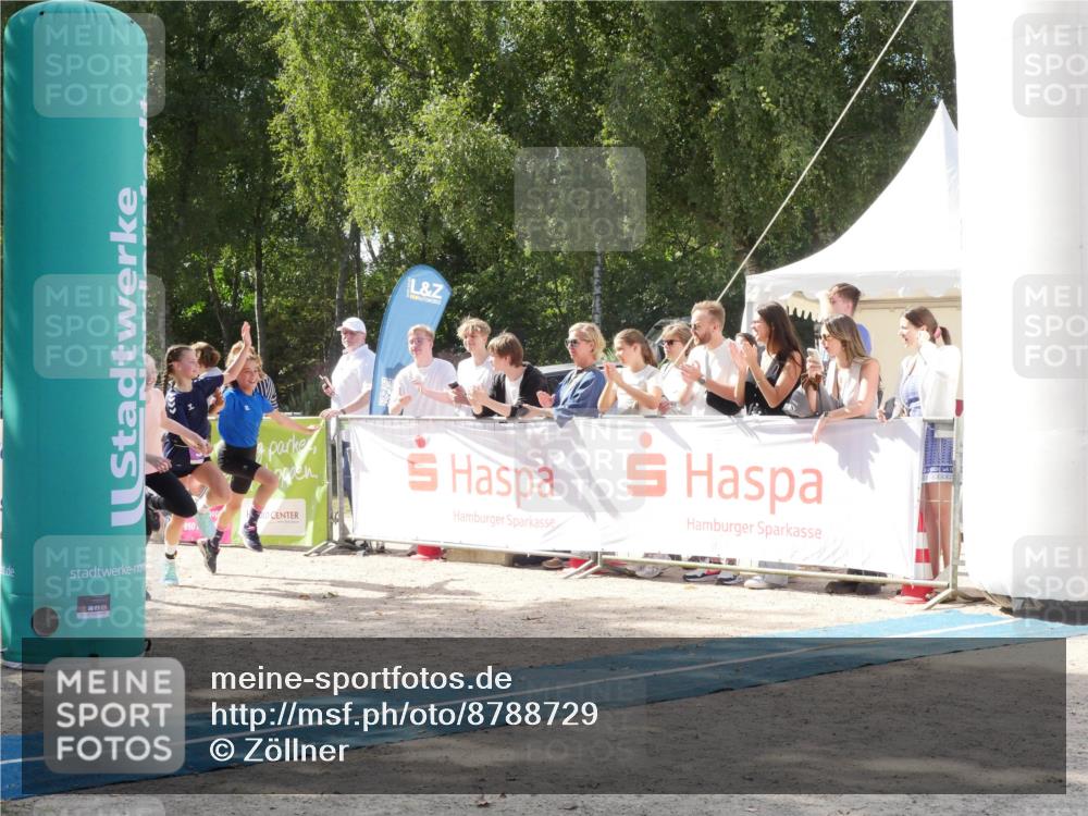 07.09.2025 - 19. Norderstedt Triathlon Zöllner http://msf.ph/oto/8788729 07.09.2025 13:52:05 Ziel 333 meine-sportfotos.de