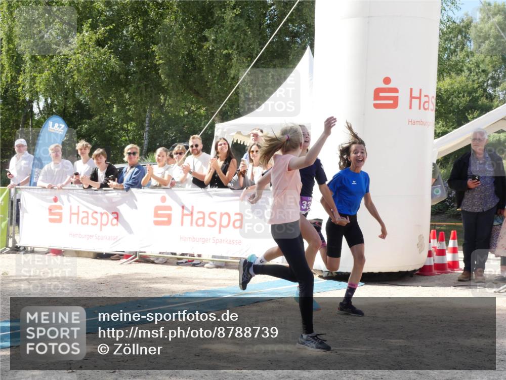 07.09.2025 - 19. Norderstedt Triathlon Zöllner http://msf.ph/oto/8788739 07.09.2025 13:52:06 Ziel 333 meine-sportfotos.de