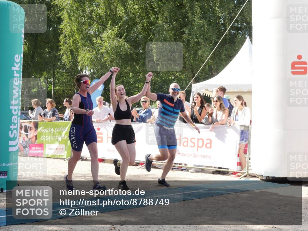 07.09.2025 - 19. Norderstedt Triathlon Zöllner http://msf.ph/oto/8788749 07.09.2025 13:52:14 Ziel 324 meine-sportfotos.de
