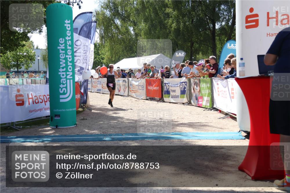 07.09.2025 - 19. Norderstedt Triathlon Zöllner http://msf.ph/oto/8788753 07.09.2025 13:46:04 Ziel 338, 723 meine-sportfotos.de