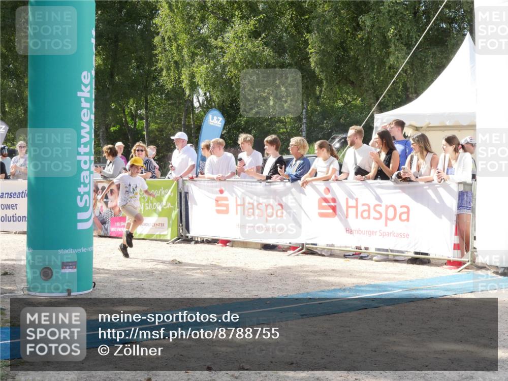 07.09.2025 - 19. Norderstedt Triathlon Zöllner http://msf.ph/oto/8788755 07.09.2025 13:52:52 Ziel 360 meine-sportfotos.de