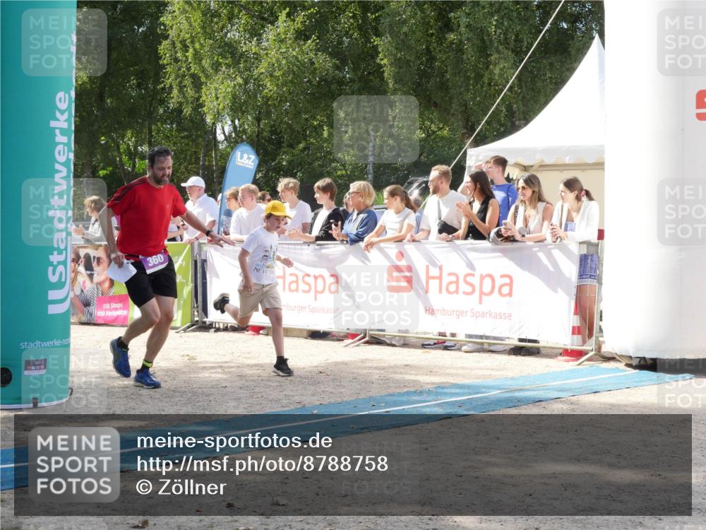 07.09.2025 - 19. Norderstedt Triathlon Zöllner http://msf.ph/oto/8788758 07.09.2025 13:52:53 Ziel 360 meine-sportfotos.de