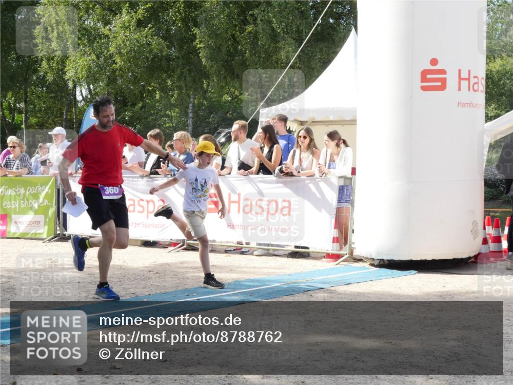 07.09.2025 - 19. Norderstedt Triathlon Zöllner http://msf.ph/oto/8788762 07.09.2025 13:52:53 Ziel 360 meine-sportfotos.de