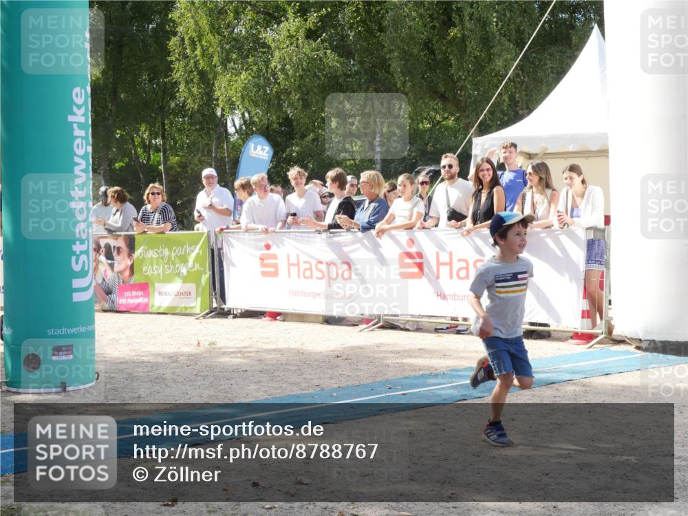 07.09.2025 - 19. Norderstedt Triathlon Zöllner http://msf.ph/oto/8788767 07.09.2025 13:52:55 Ziel 360 meine-sportfotos.de