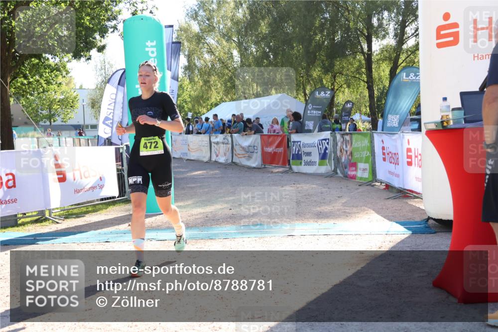 07.09.2025 - 19. Norderstedt Triathlon Zöllner http://msf.ph/oto/8788781 07.09.2025 16:11:16 Ziel 472 meine-sportfotos.de