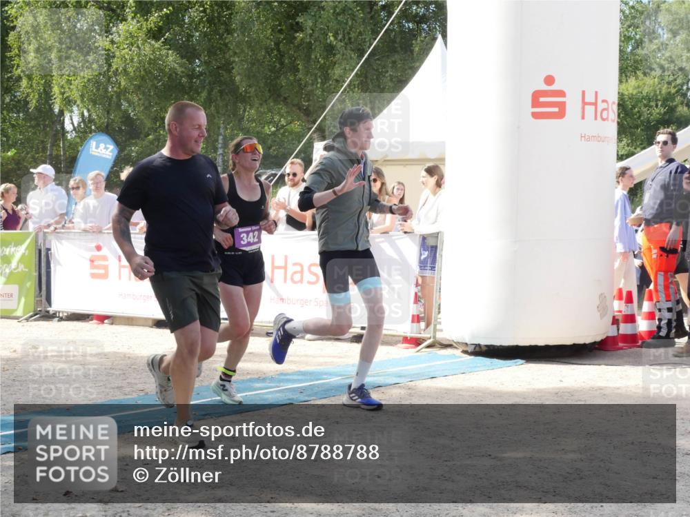 07.09.2025 - 19. Norderstedt Triathlon Zöllner http://msf.ph/oto/8788788 07.09.2025 13:53:04 Ziel 342 meine-sportfotos.de