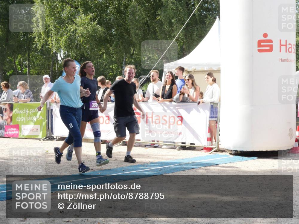 07.09.2025 - 19. Norderstedt Triathlon Zöllner http://msf.ph/oto/8788795 07.09.2025 13:53:36 Ziel 358 meine-sportfotos.de