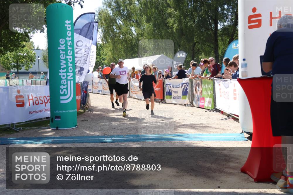 07.09.2025 - 19. Norderstedt Triathlon Zöllner http://msf.ph/oto/8788803 07.09.2025 13:46:17 Ziel 344 meine-sportfotos.de