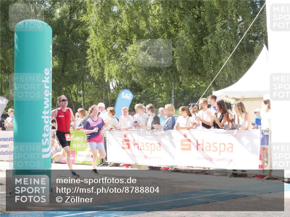 07.09.2025 - 19. Norderstedt Triathlon Zöllner http://msf.ph/oto/8788804 07.09.2025 13:53:49 Ziel 230, 790, 805 meine-sportfotos.de