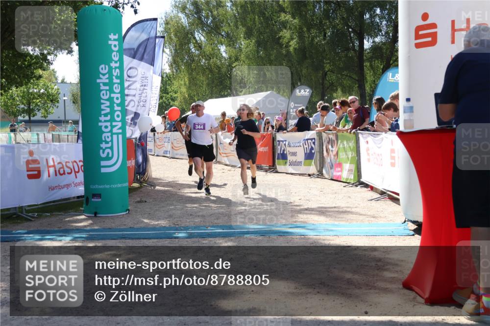 07.09.2025 - 19. Norderstedt Triathlon Zöllner http://msf.ph/oto/8788805 07.09.2025 13:46:17 Ziel 344 meine-sportfotos.de