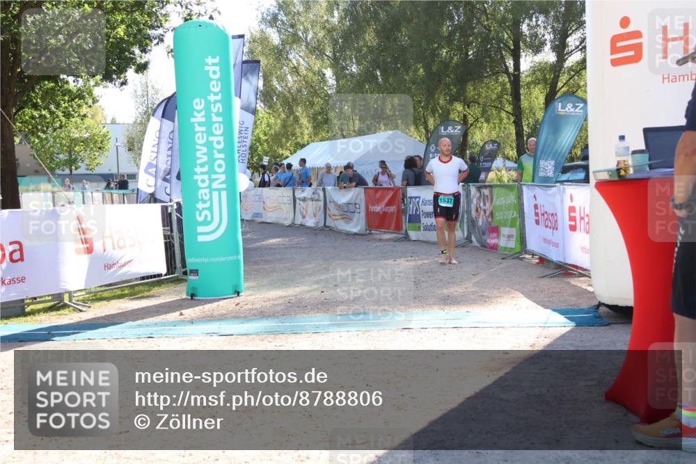 07.09.2025 - 19. Norderstedt Triathlon Zöllner http://msf.ph/oto/8788806 07.09.2025 16:11:33 Ziel 1537 meine-sportfotos.de