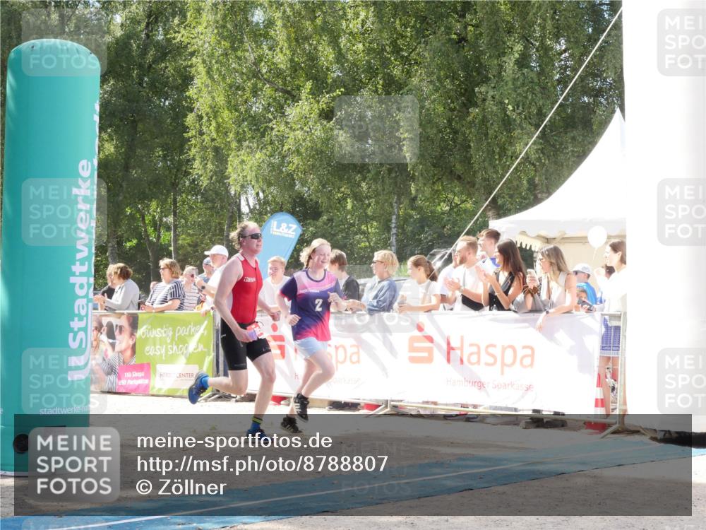 07.09.2025 - 19. Norderstedt Triathlon Zöllner http://msf.ph/oto/8788807 07.09.2025 13:53:50 Ziel 230, 790, 805 meine-sportfotos.de