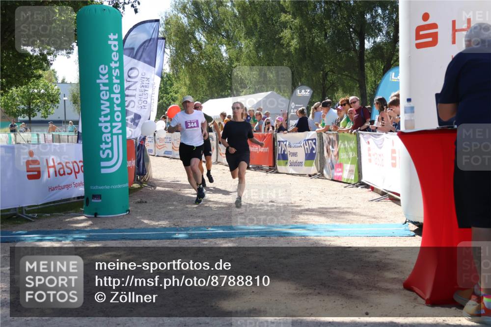 07.09.2025 - 19. Norderstedt Triathlon Zöllner http://msf.ph/oto/8788810 07.09.2025 13:46:17 Ziel 344 meine-sportfotos.de