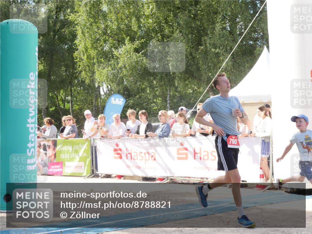 07.09.2025 - 19. Norderstedt Triathlon Zöllner http://msf.ph/oto/8788821 07.09.2025 13:53:52 Ziel 230, 790, 805 meine-sportfotos.de