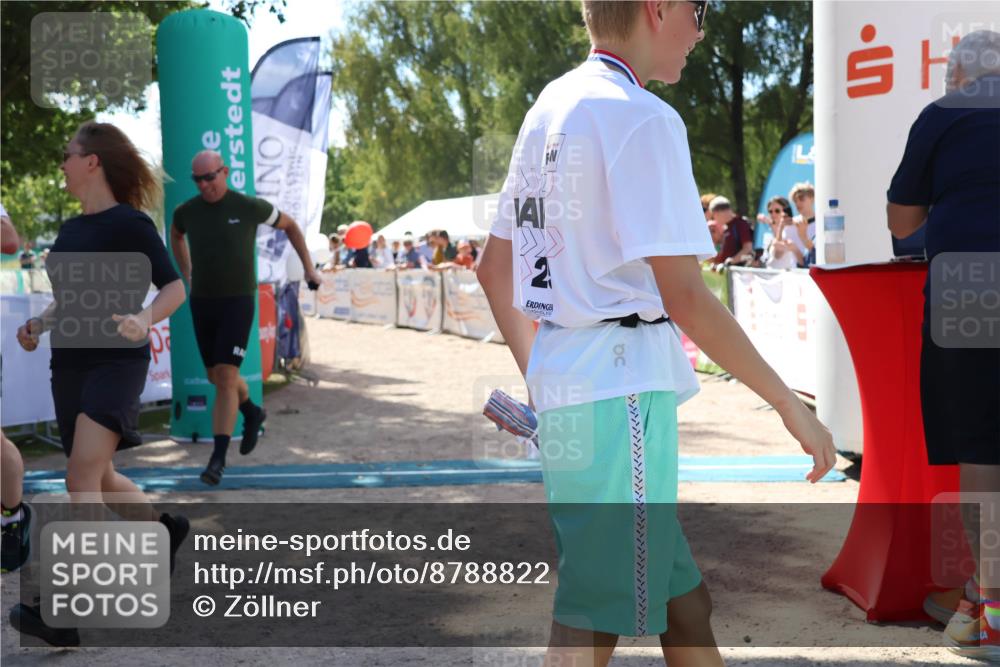 07.09.2025 - 19. Norderstedt Triathlon Zöllner http://msf.ph/oto/8788822 07.09.2025 13:46:19 Ziel 344 meine-sportfotos.de