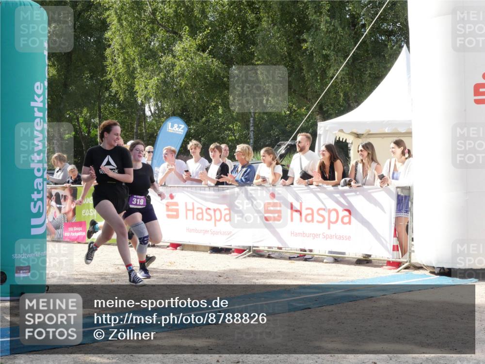 07.09.2025 - 19. Norderstedt Triathlon Zöllner http://msf.ph/oto/8788826 07.09.2025 13:54:35 Ziel 319, 1261 meine-sportfotos.de