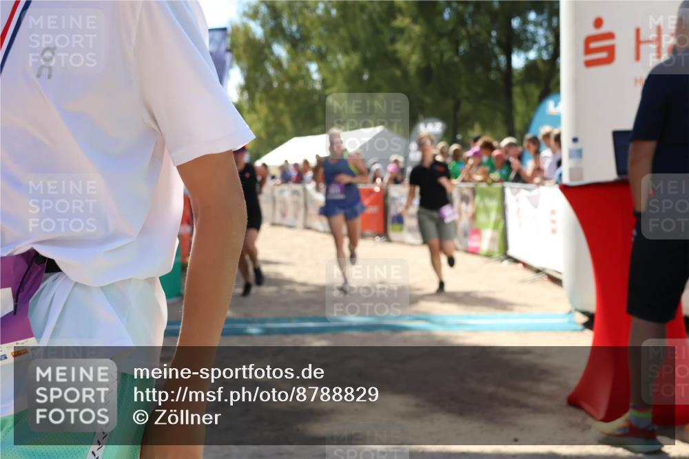 07.09.2025 - 19. Norderstedt Triathlon Zöllner http://msf.ph/oto/8788829 07.09.2025 13:46:37 Ziel 351 meine-sportfotos.de