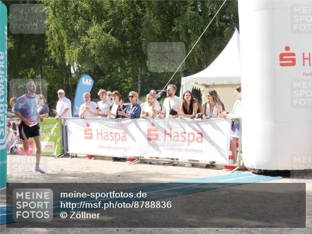 07.09.2025 - 19. Norderstedt Triathlon Zöllner http://msf.ph/oto/8788836 07.09.2025 13:54:37 Ziel 319, 1261 meine-sportfotos.de