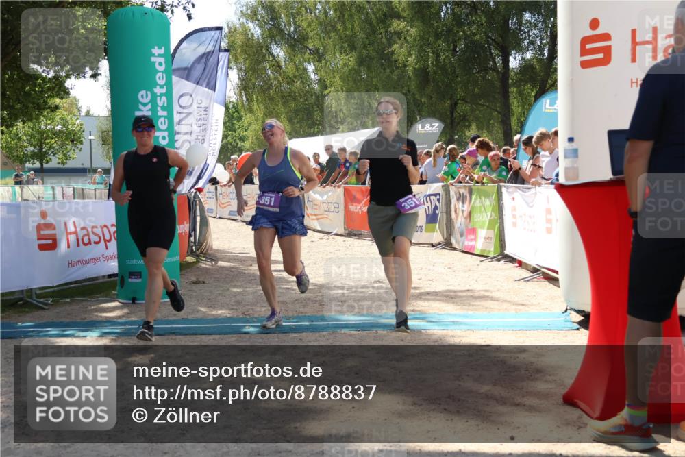 07.09.2025 - 19. Norderstedt Triathlon Zöllner http://msf.ph/oto/8788837 07.09.2025 13:46:37 Ziel 351 meine-sportfotos.de