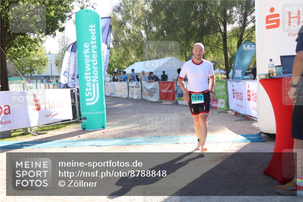 07.09.2025 - 19. Norderstedt Triathlon Zöllner http://msf.ph/oto/8788848 07.09.2025 16:11:38 Ziel 1537 meine-sportfotos.de
