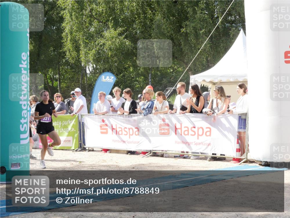 07.09.2025 - 19. Norderstedt Triathlon Zöllner http://msf.ph/oto/8788849 07.09.2025 13:55:08 Ziel 321 meine-sportfotos.de