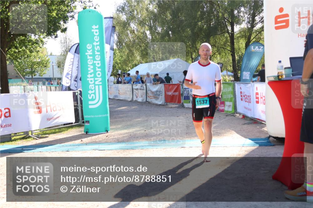 07.09.2025 - 19. Norderstedt Triathlon Zöllner http://msf.ph/oto/8788851 07.09.2025 16:11:38 Ziel 1537 meine-sportfotos.de