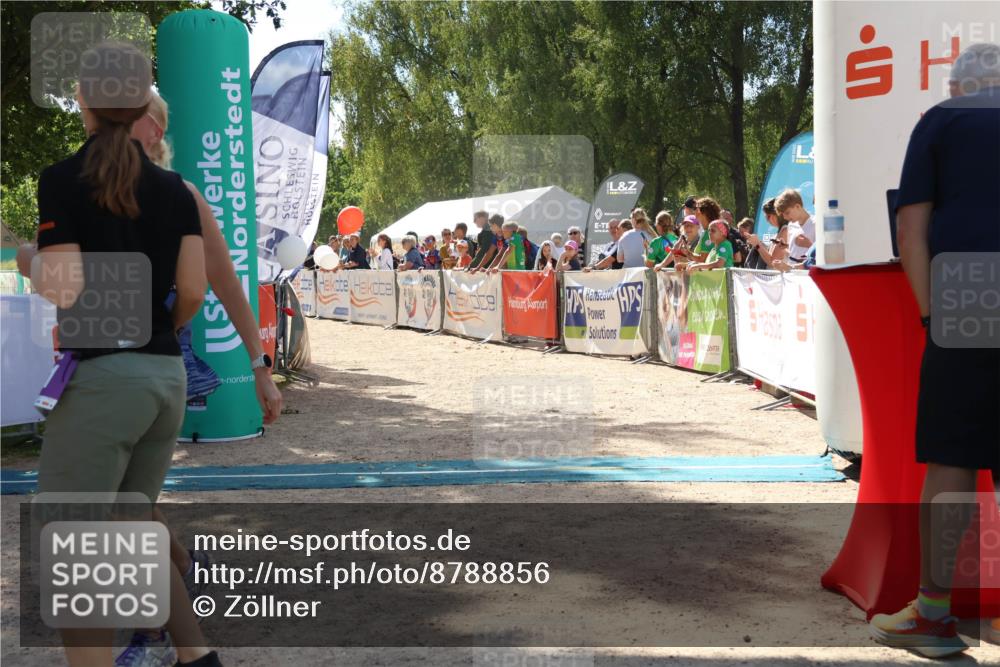 07.09.2025 - 19. Norderstedt Triathlon Zöllner http://msf.ph/oto/8788856 07.09.2025 13:46:39 Ziel 351 meine-sportfotos.de