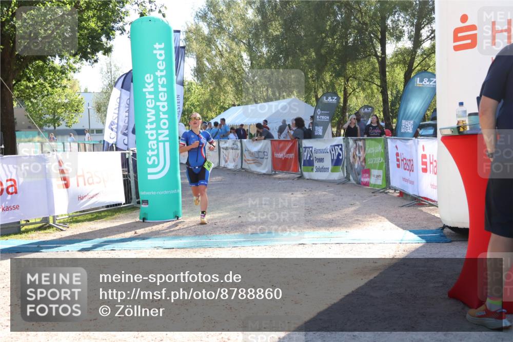 07.09.2025 - 19. Norderstedt Triathlon Zöllner http://msf.ph/oto/8788860 07.09.2025 16:12:06 Ziel 478 meine-sportfotos.de