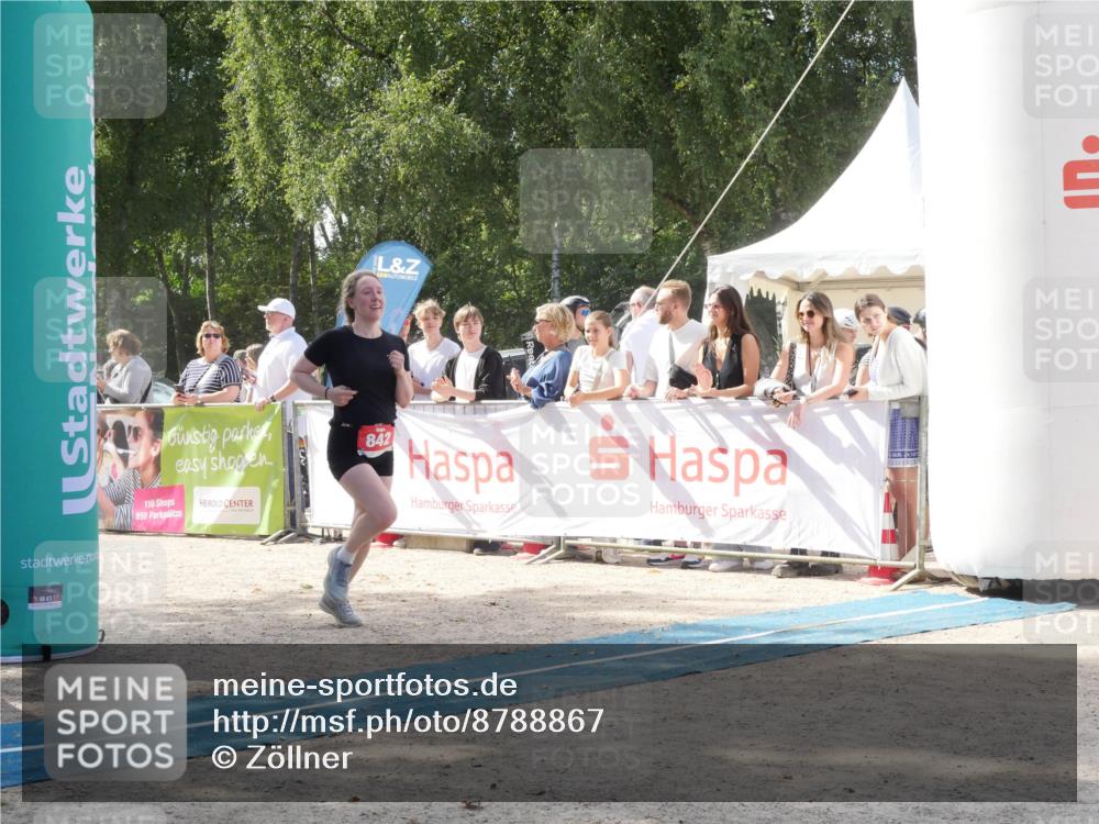 07.09.2025 - 19. Norderstedt Triathlon Zöllner http://msf.ph/oto/8788867 07.09.2025 13:55:13 Ziel 321, 842 meine-sportfotos.de